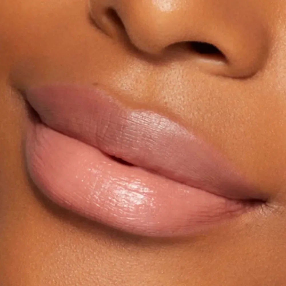 Kylie Cosmetics chic nude